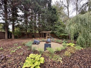 Photo 35- click for photo gallery